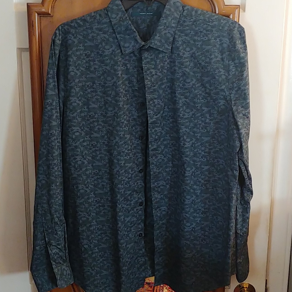 Perry Ellis XL long sleeve